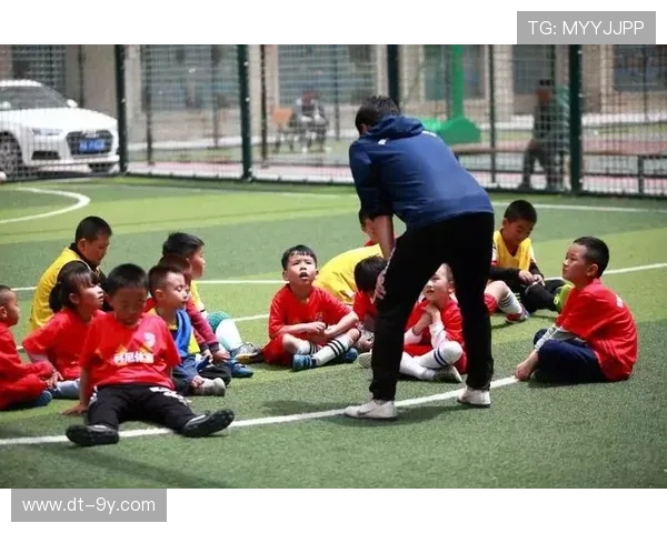 如何用真诚的话语向足球教练道歉并修复关系的有效沟通技巧