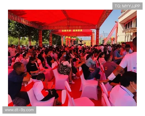 激情绿茵决战钟祥巅峰对决见证荣耀时刻燃动全城